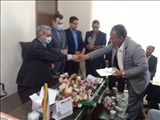 بهمن قائلی از گارگران نمونه شهرستان به مناسبت روز کارگر تجلیل کرد.